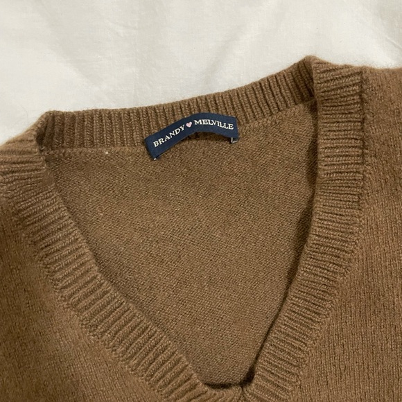 Brandy Melville Brown Sweater Vest - Picture 2 of 2